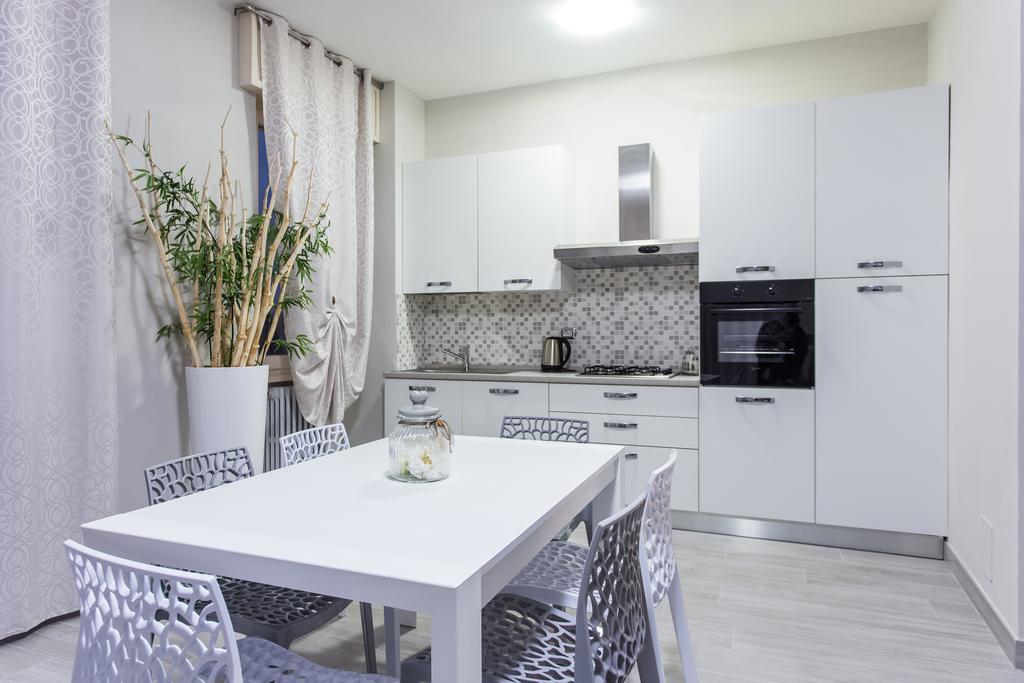 Апартаменты Lm House Лонато Экстерьер фото
